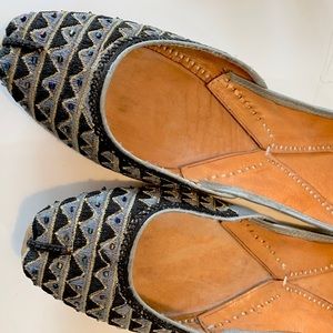 Leather flat sandels